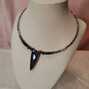 Elegant Blue and Gold Pendant Necklace